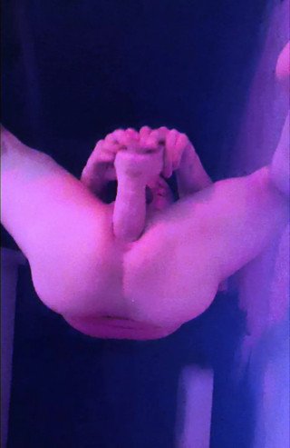 Dildo play
