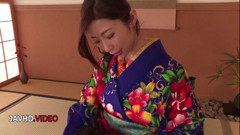 Ayumi Shinoda Sizzles in Kimono with Jaw-Dropping Blowjob Performance Live On-Cam
