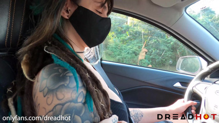 Dreadhot Pulls Over for a Quick Load