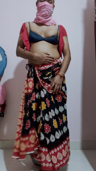 Saree solo satisfaction