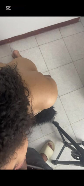 The sister-in-law sucks it very well