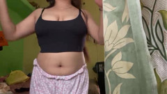 Mmm somebody suck my big boobs .. Girl is feeling horney..
