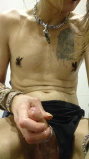 BIGCOCK EMO SLUT