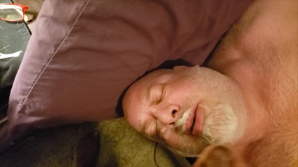 Cum Fountain! BBC Gives Bear Huge Facial and He Jerks off