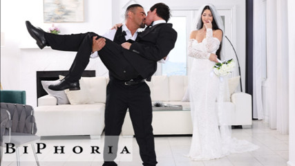 BIPHORIA -  "I Need Something In My Mouth, It Calms Me Down, You're The Best Man, Now Help Me Out"