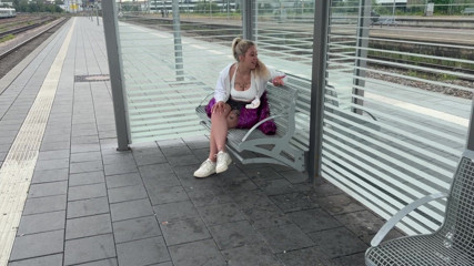Horny slut makes it on the train track