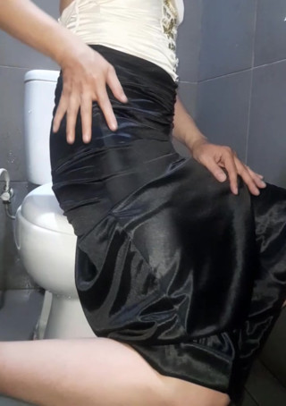 Masturbating Wearing Satin Silk Singer Gown thumbnail