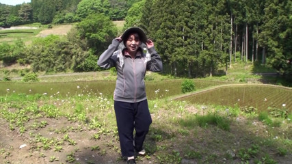 A177F05 Survey of Farm Women! Invite mature women who come to check on the rice fields to a hotel for pleasure sex!