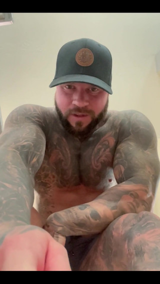 I'm your super cocky personal trainer