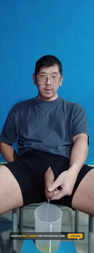 First Time Doing a Piss Video