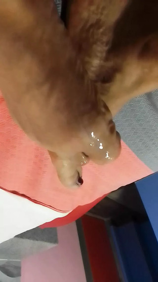 Working My Feet And Cumming