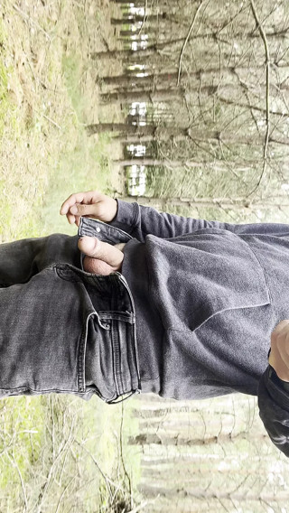 Publicboy18 young boy in pants flashes, strips and masturbates