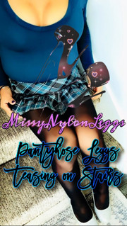 MissyNylonLeggs - Pantyhose Leggs Teasing on Stairs