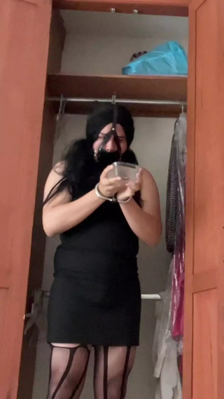 an important call ruins my self bondage sesion
