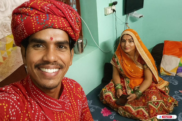 Indian Rajsthani New Merried Lovely Couple Selfi Romantic Outdoor By -Snapchat143