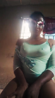 Village girl Roselee cum on the live stream