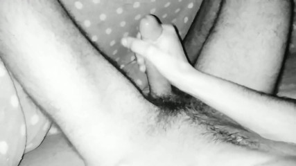 Very Sow Masturbation Under the Sheets with a Night Camera! Would You Like to Play with Your Tongue?