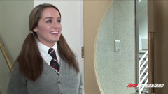 Nichole Heiress - Fresh Outta Highschool