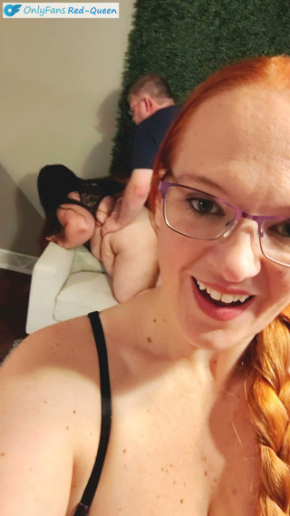Cuckquean Selfie – Wife Watches and Films Herself Being Cucked by Younger 4'10" Thick Latina