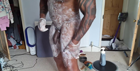 This Is How I Keep My Body Smooth