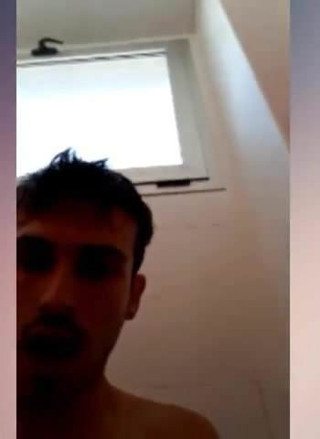 Exhibitionist guy in shower gym