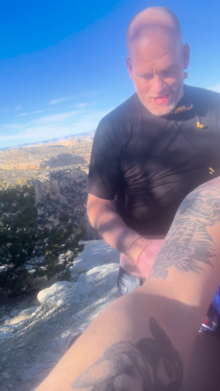 Zoey Portland fucks outdoor