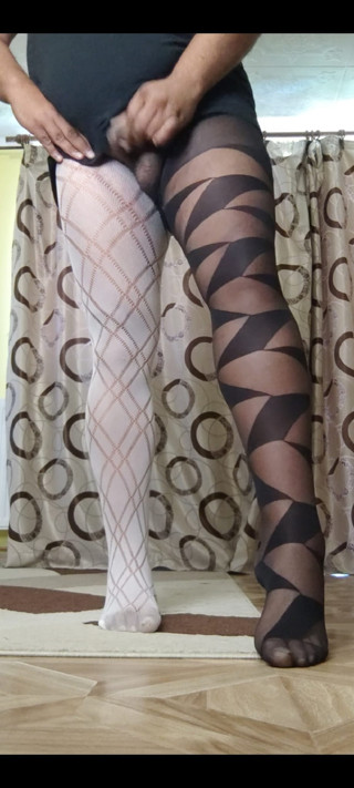 pairs of se2xy pantyhose. What pair do You want to see complete ?