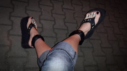 beautiful feet and very high flip-flops thumbnail