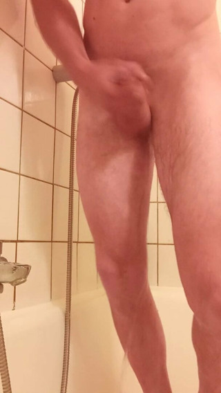 Wet dick mastrubate