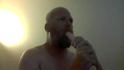 Practice deepthroating
