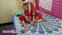 Desi Tharki Sasur ne Gaon ki Bahu ko pela, indian bride fuck First Night her father-in-law when husband bathroom