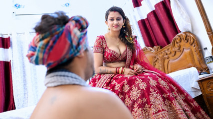 Bare bare dudh wali bhabhiji ko ghar me aaye dudh Dene paisa nahi to chod diya hindi sex