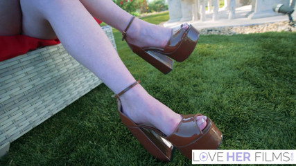 JOI Feet Tease with Lucia Rossi