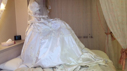 White wedding dress Suck under
