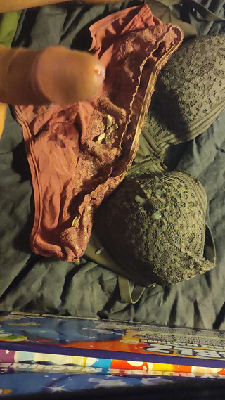 Double cumshots on the panties of this young glans excited under clothing soiling