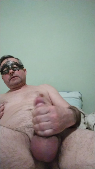 I Masturbate And Lick My Feet, That's How I Am When I'm Not Shaving For Mature Males