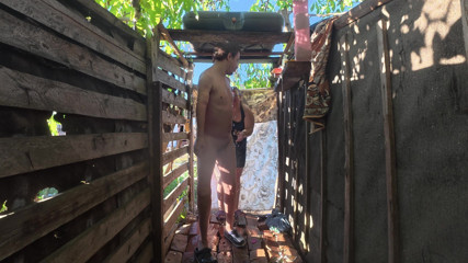 Outdoor Shower Couple