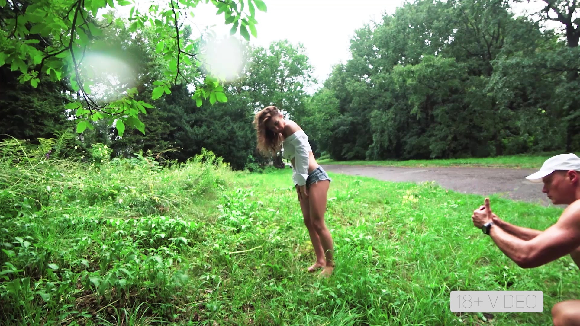 UNEXPECTED RAIN IN A PUBLIC PARK PUSHED US TO EXTREME ACROBATIC ASSFUCK