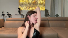 Solo Self Armpeats Licking