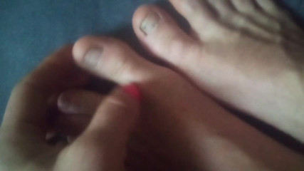 Playing with My Cute Barefeet and My Clit (no Audio)