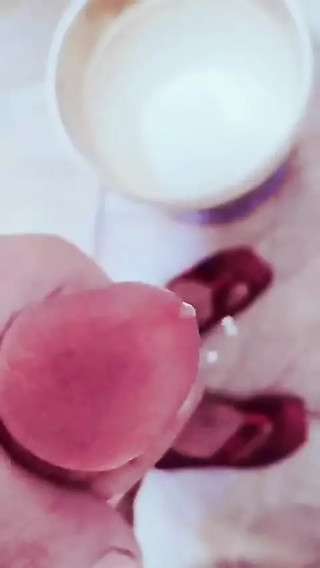 Hello Everyone Who want to Suck my cock and who want to ride