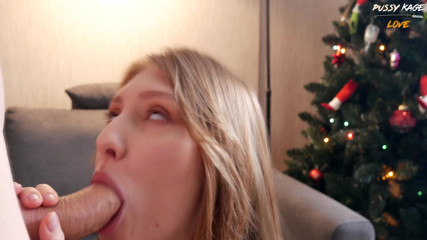 Sexy Schoolgirl Continues to Fuck in Torn Tights