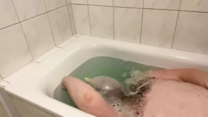 BHDL - THE BREATHTUB 4 - FIRST UNDER WATER LATEXGLOVE BREATHPLAY TRY -