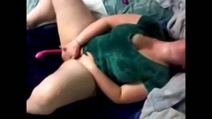 Bbw squirts with toy