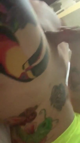 HUGE ASS BBW TS cumshot