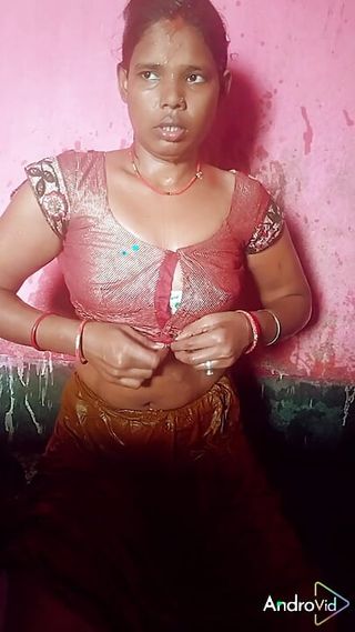 Alia Bhabhi was seen bathing in the bath house.