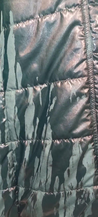 7 Golden showers and 1 cumshot on her puffercoat