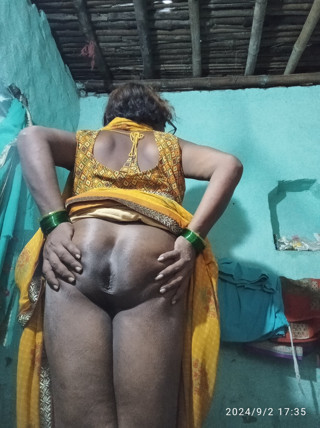 Cd_Anita show her big ass and boobs thumbnail