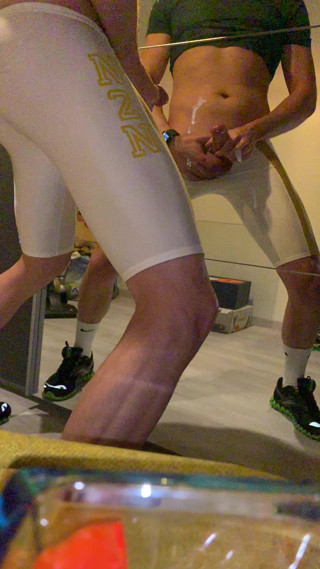 Cumshot in N2N spandex spandex