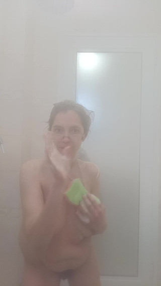 One more bathroom boobies dance video